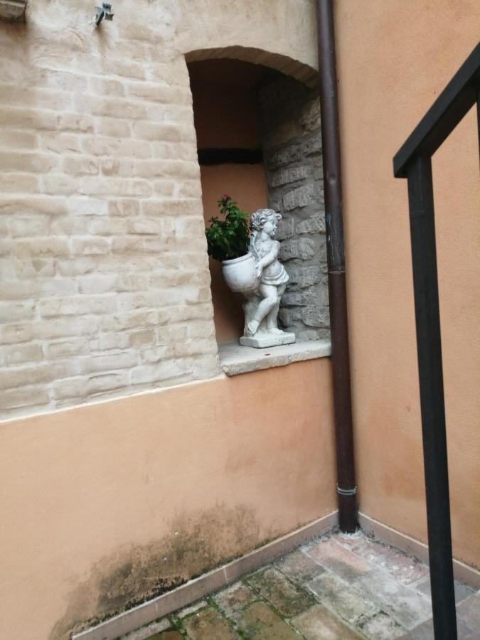 סן סברינו מארקה San Rocco Affittacamere מראה חיצוני תמונה