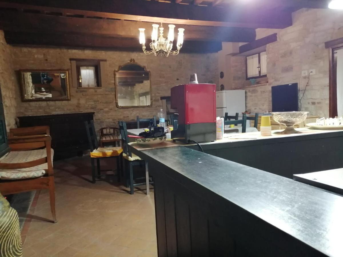 סן סברינו מארקה San Rocco Affittacamere מראה חיצוני תמונה